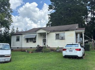 25 Cedar Lodge Rd, Thomasville, NC 27360