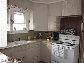 5th image of 732 Lafayette Ave