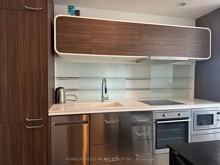 45 Charles St E #2505 — Photo 4