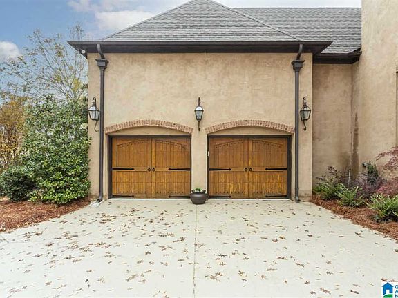 3rd image of 2301 Bellevue Ct