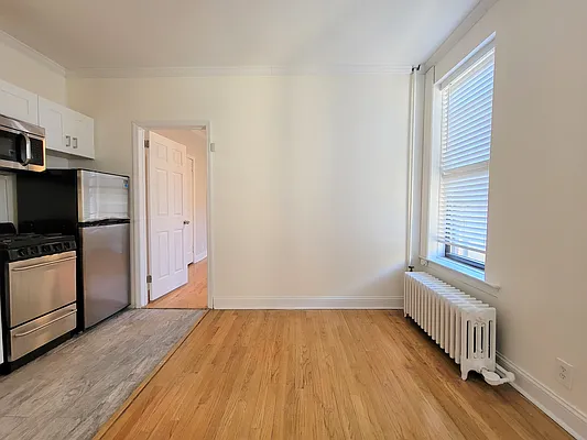 Rented by Made In NY Realty | media 11