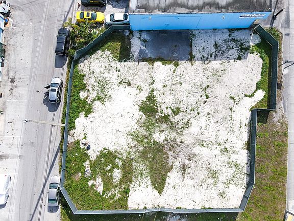 4th image of 4320-4340 Dixie Highway