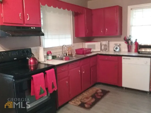 Lockwood Dr SW — Photo 9