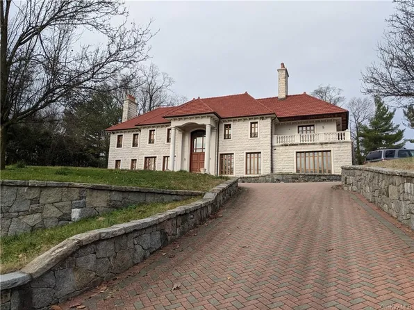 31 Saxon Woods Rd, Scarsdale, NY 10583
