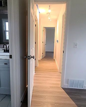 5th image of 1312 Algonquin Dr