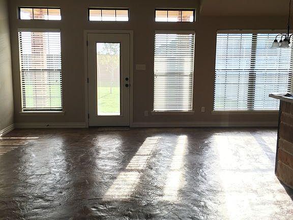 4th image of 3935 Carrera Ln