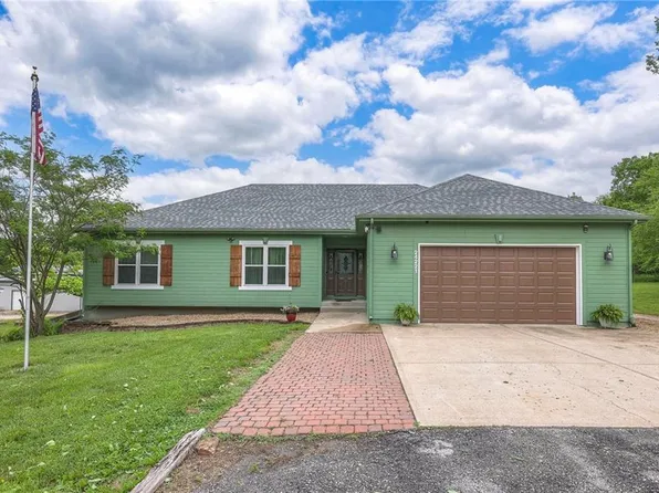 24221 Trail Ridge Pass, Cleveland, MO 64734