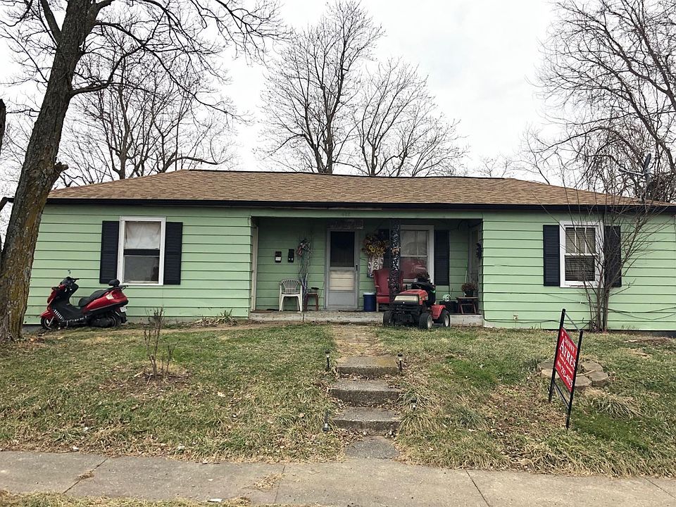 2nd image of 402 Stanford St