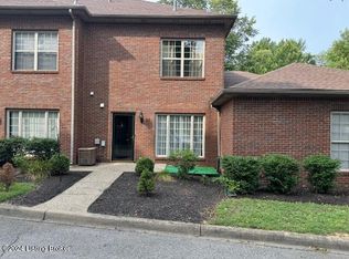 216 Hampton Place Ct, Fairdale, KY 40118
