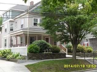 700 Hope St APT 5, Bristol, RI 02809