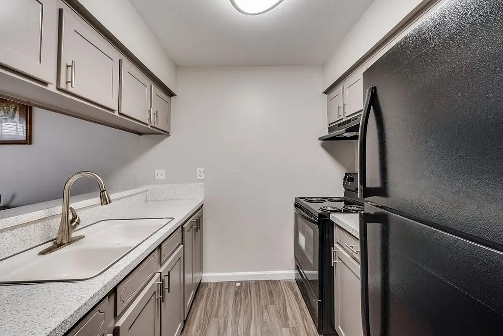 The Bianca Apartments — Photo 4