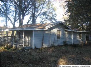 6852 Holly Springs Rd, Hernando, MS 38632