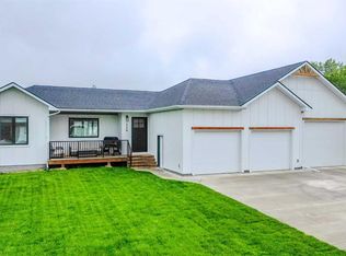 246 S 4a St, Stirling, AB T0K2E0