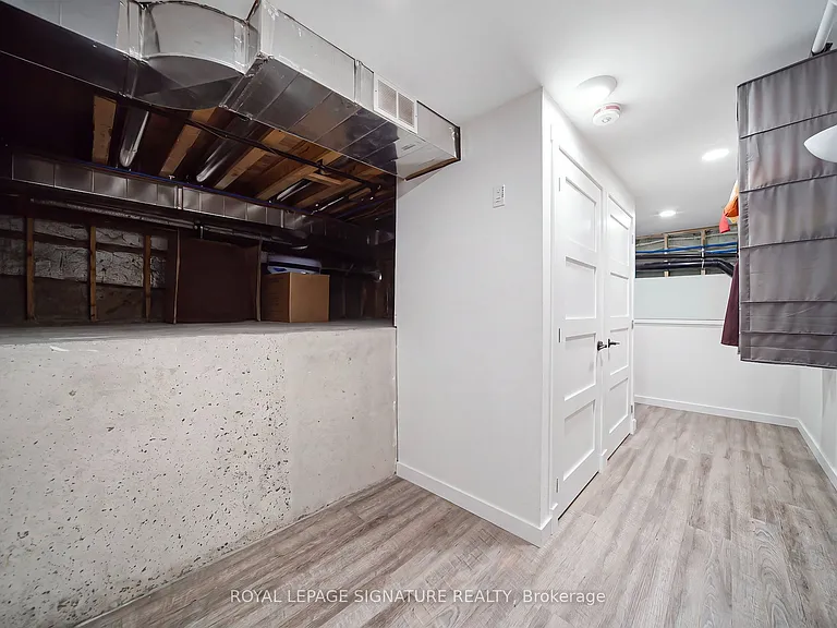 389R Leslie St S #SOUTH — Photo 15