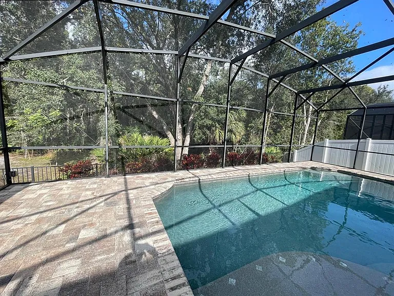 2745 Peony Dr — Photo 45