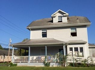 106 NE Garfield St APT 3, Camas, WA 98607