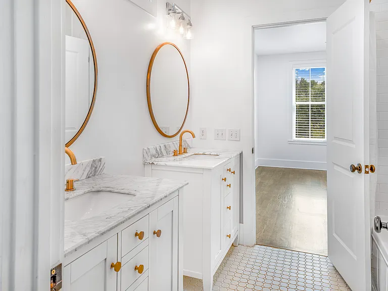 9212 Selborne Ln — Photo 11