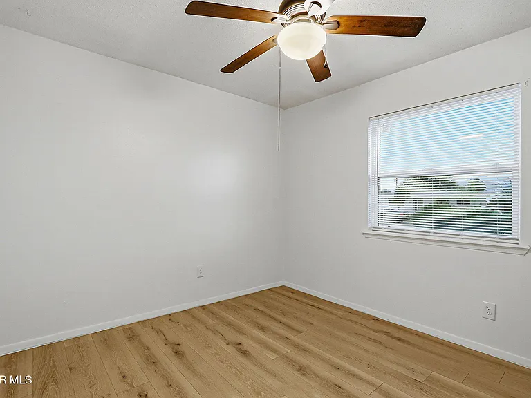 4609 Skylark Way — Photo 22