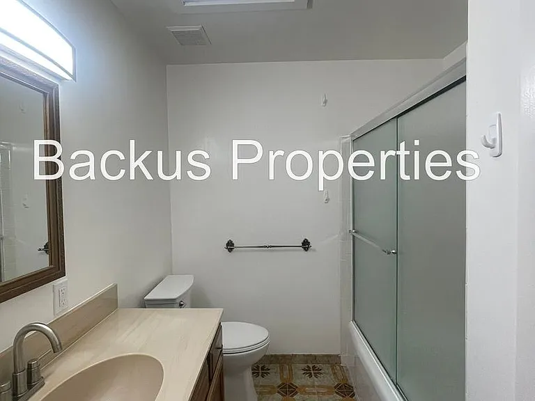 681 Alice St — Photo 7