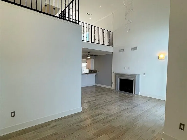 10844 Blix St #101 — Photo 5