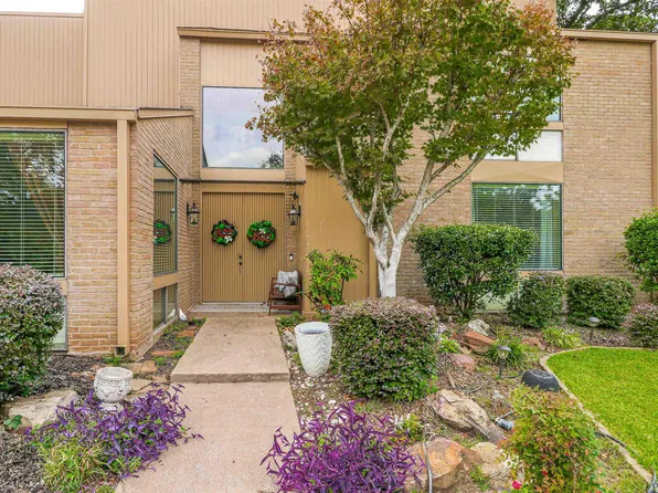 1403 Meandering Way, Longview, TX 75604