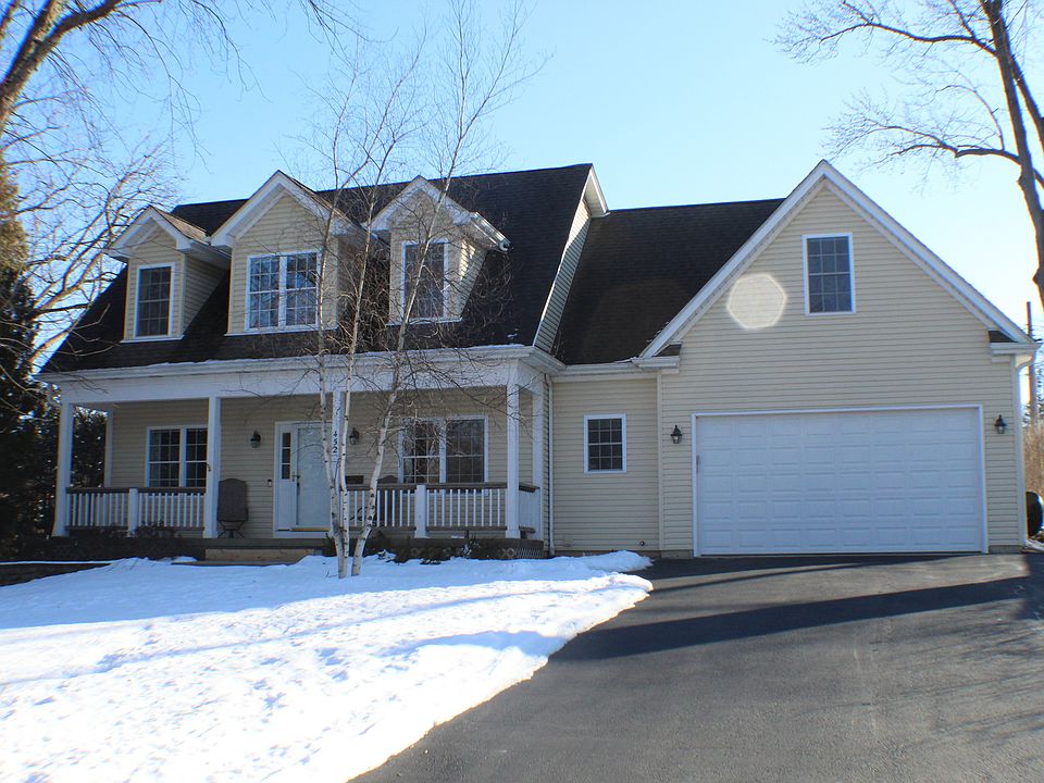 1st image of 452 Winsor Dr