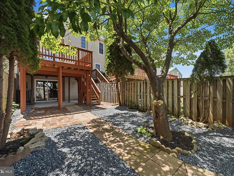417 Sternwheeler Ct — Photo 50