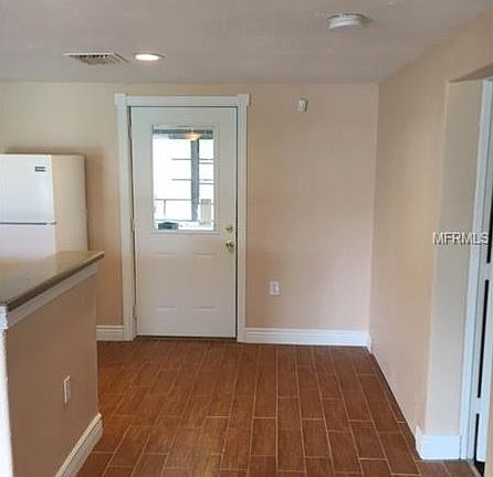 3rd image of 5809 Citadel Dr