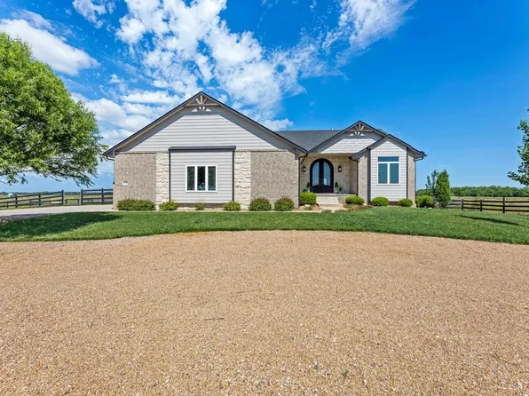6750 S Hertzler Rd, Halstead, KS 67056