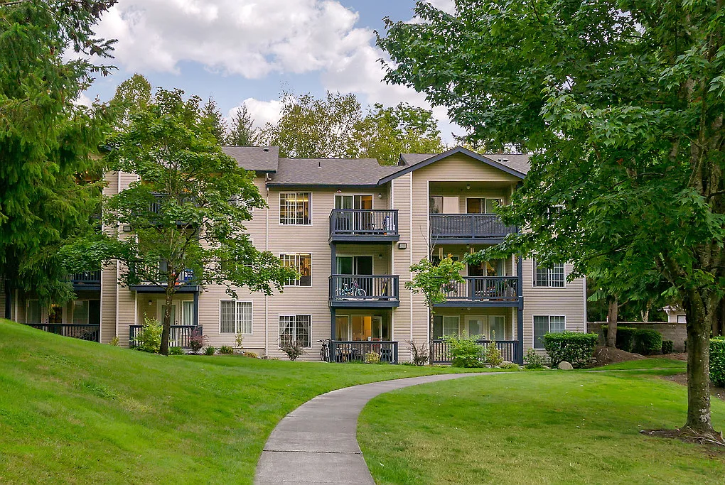 Forestview — Photo 1