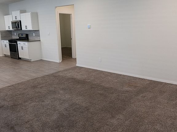 3rd image of 896 Tazanita Loop SE