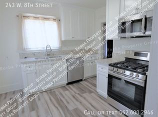 243 W 8th St, Long Beach, CA 90813