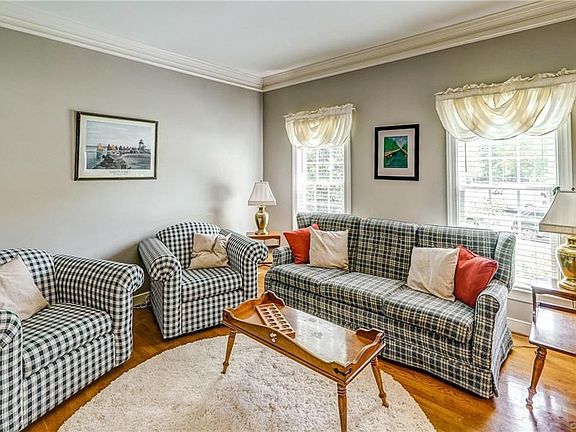 4th image of 6001 Melcroft Ct