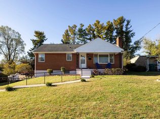 2418 Mount Vernon St, Waynesboro, VA 22980