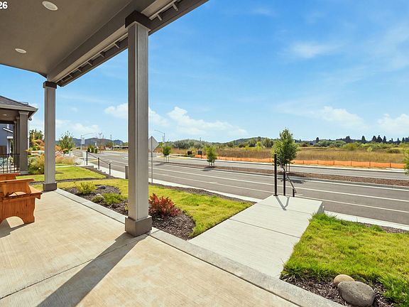 4th image of 875 Legacy St
