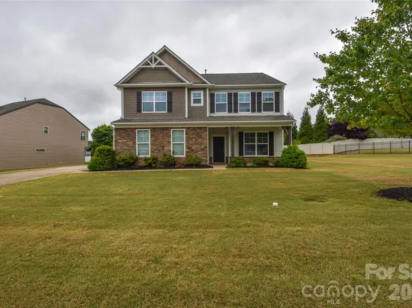 7227 Adirondack Dr, Denver, NC 28037