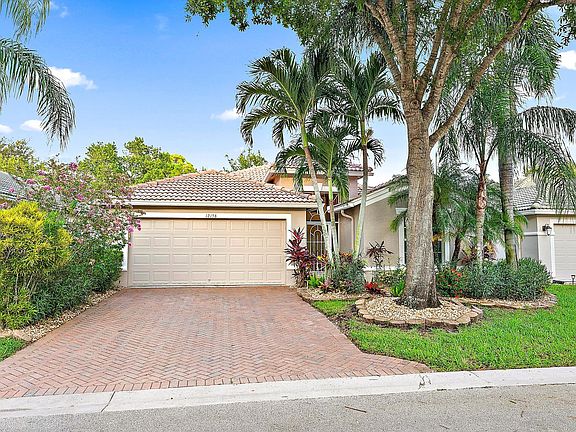 4th image of 12156 La Vita Way