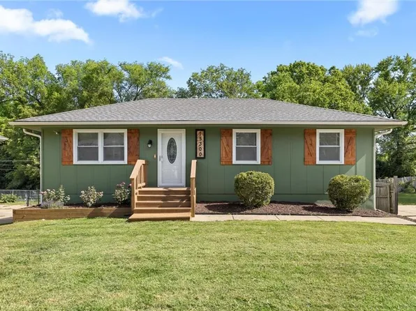 15300 E 48th St, Kansas City, MO 64136