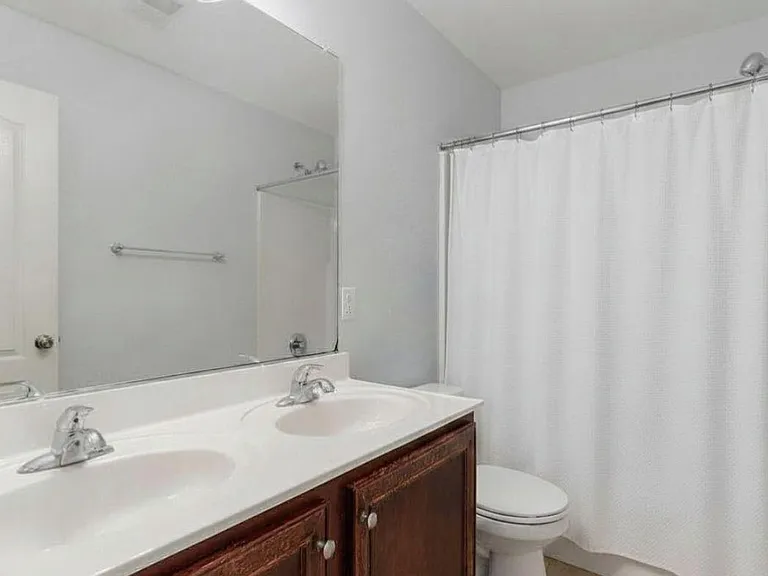 132 Pineview Ave #B — Photo 33