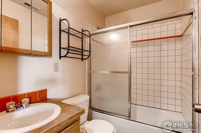 1017 Cragmore Dr — Photo 14