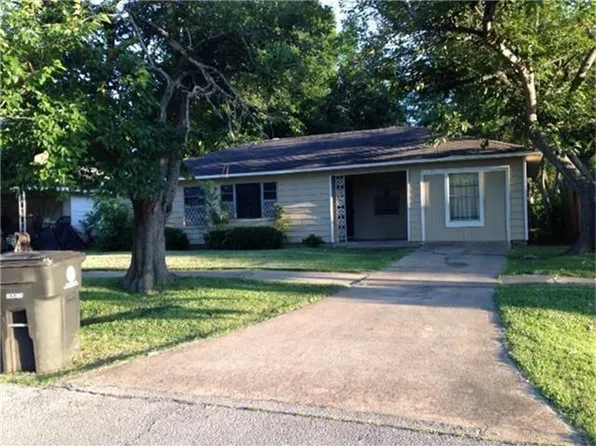 5006 Doulton Dr, Houston, TX 77033