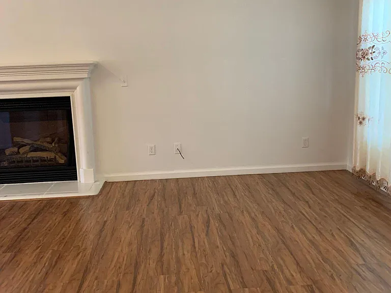 2832 E Cromwell Ave — Photo 17