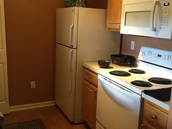 3rd image of 1080 Bella Vista Blvd APT 202