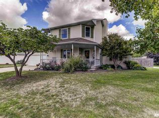 2 Taft Dr, Rochester, IL 62563