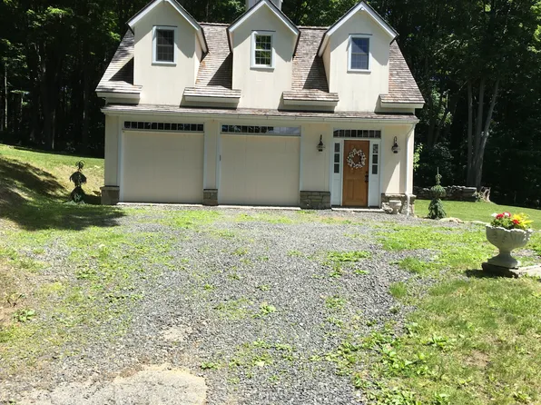 11 Whisconier Rd #A, Brookfield, CT 06804