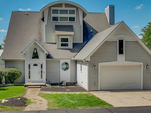 3rd image of 61616 Leigh Ave