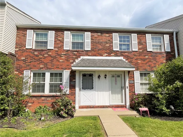 1003 Countryside Dr, Mc Kees Rocks, PA 15136