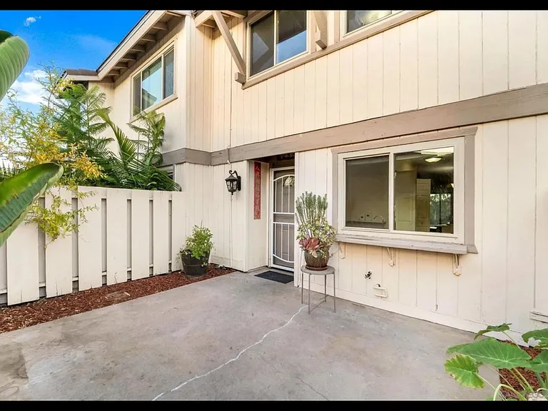 11168 Poblado Rd — Photo 5