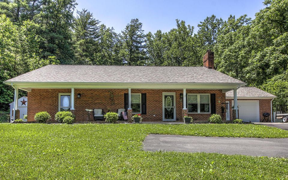 1st image of 8433 Starlight Ln