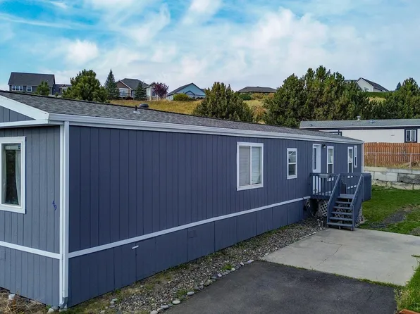 255 NW Golden Hills Dr Space 49, Pullman, WA 99163